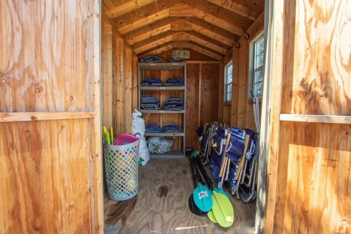 Picturesque Lakefront Retreat At Spofford Lake, Sleeps 10 Chesterfield Buitenkant foto