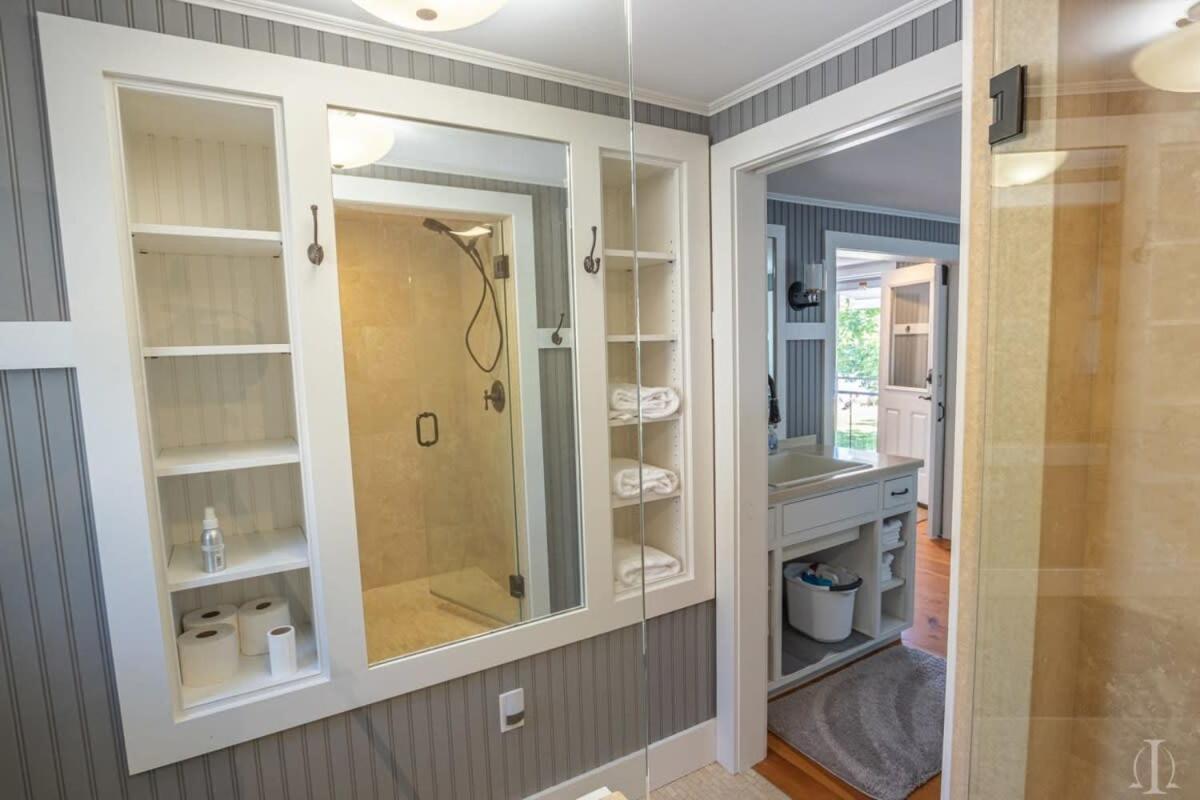 Picturesque Lakefront Retreat At Spofford Lake, Sleeps 10 Chesterfield Buitenkant foto