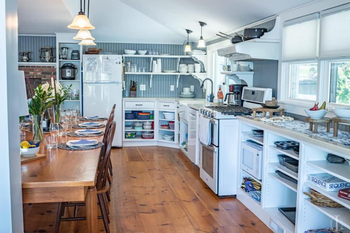 Picturesque Lakefront Retreat At Spofford Lake, Sleeps 10 Chesterfield Buitenkant foto