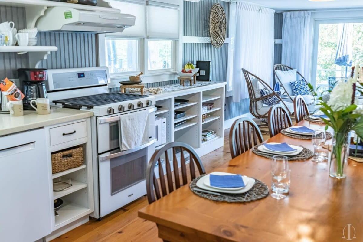 Picturesque Lakefront Retreat At Spofford Lake, Sleeps 10 Chesterfield Buitenkant foto
